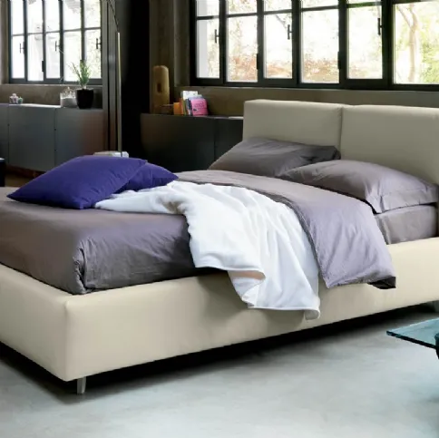 Letto con box contenitore in tessuto imbottito Kuna di Bontempi Letti Design