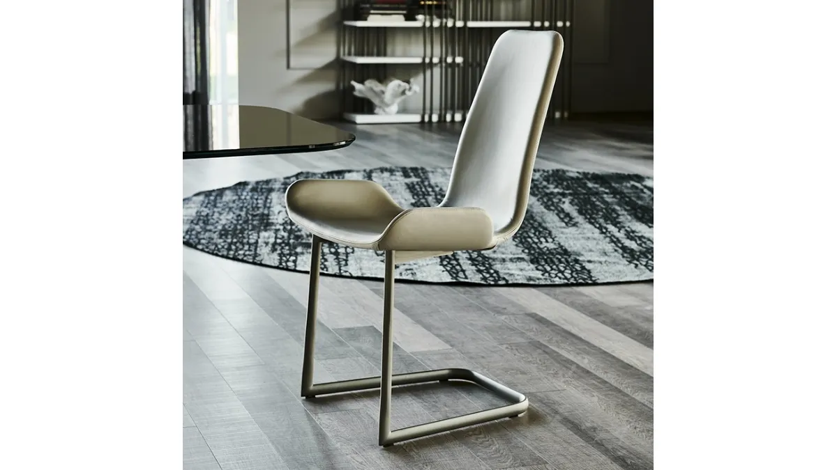 Sedia in pelle con struttura in acciaio Flamingo Cantilever di Cattelan Italia