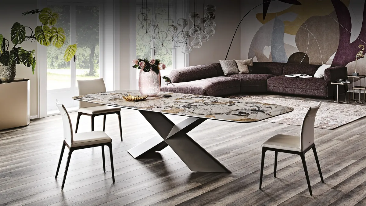 Tavolo con base in metallo e piano in ceramica Tyron Keramik di Cattelan Italia