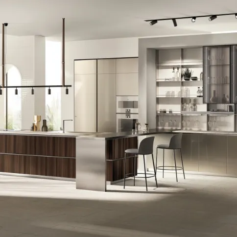 Cucina Moderna Mira 01 in Eucalipto e laccato lucido Perlage di Scavolini