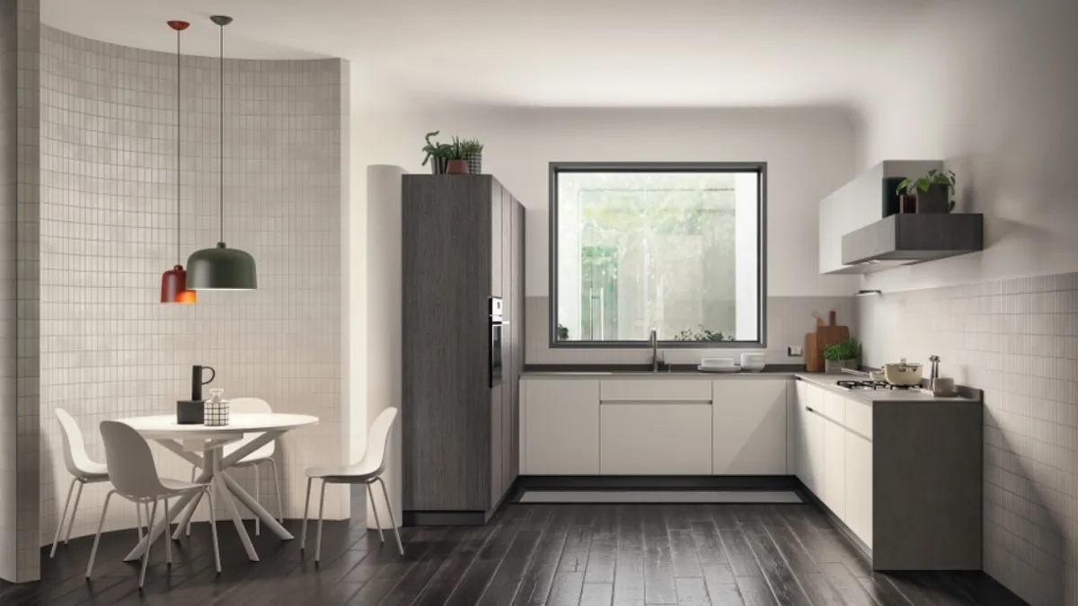 Cucina su misura Libra in laccato opaco Bianco Prestige, laccato opaco dogato Grigio Airone e decorativo Oriental di Scavolini